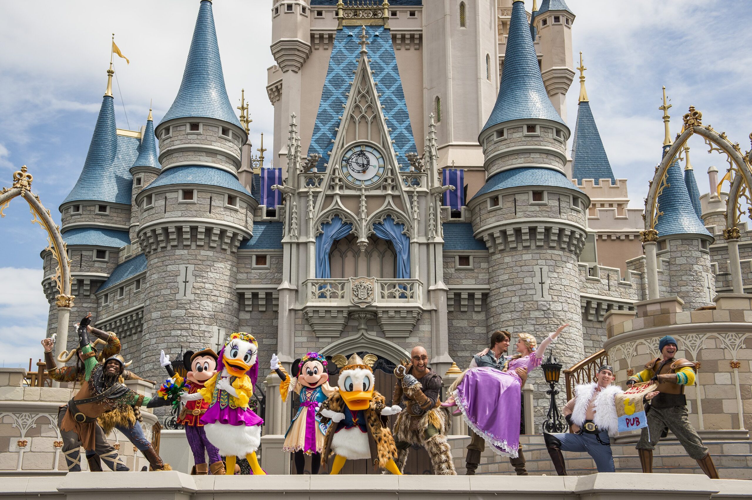 BEST List Of EVERYTHING To Buy BEFORE Going to Walt Disney World Parks!