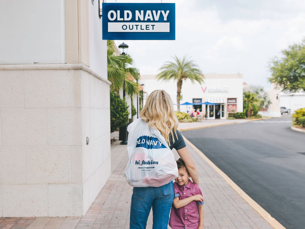 Everything You Need to Know When Shopping Tax-Free at the Orlando Outlets!! (+ FREE PLAN OF ACTION TO SAVE TIME!!!)