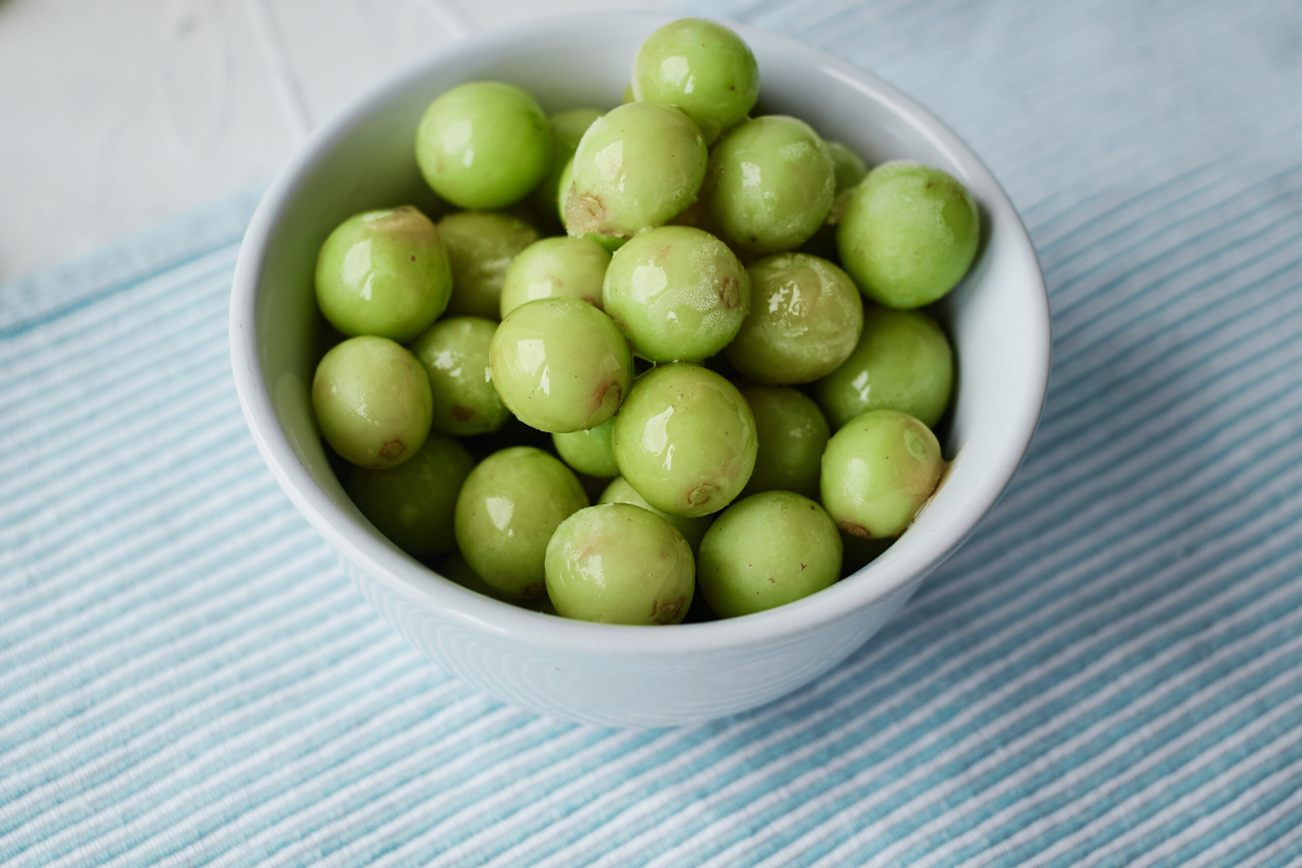 Frozen Honey Grapes- The PERFECT Beach Snack! Frozen Honey Grapes- The PERFECT Beach Snack!