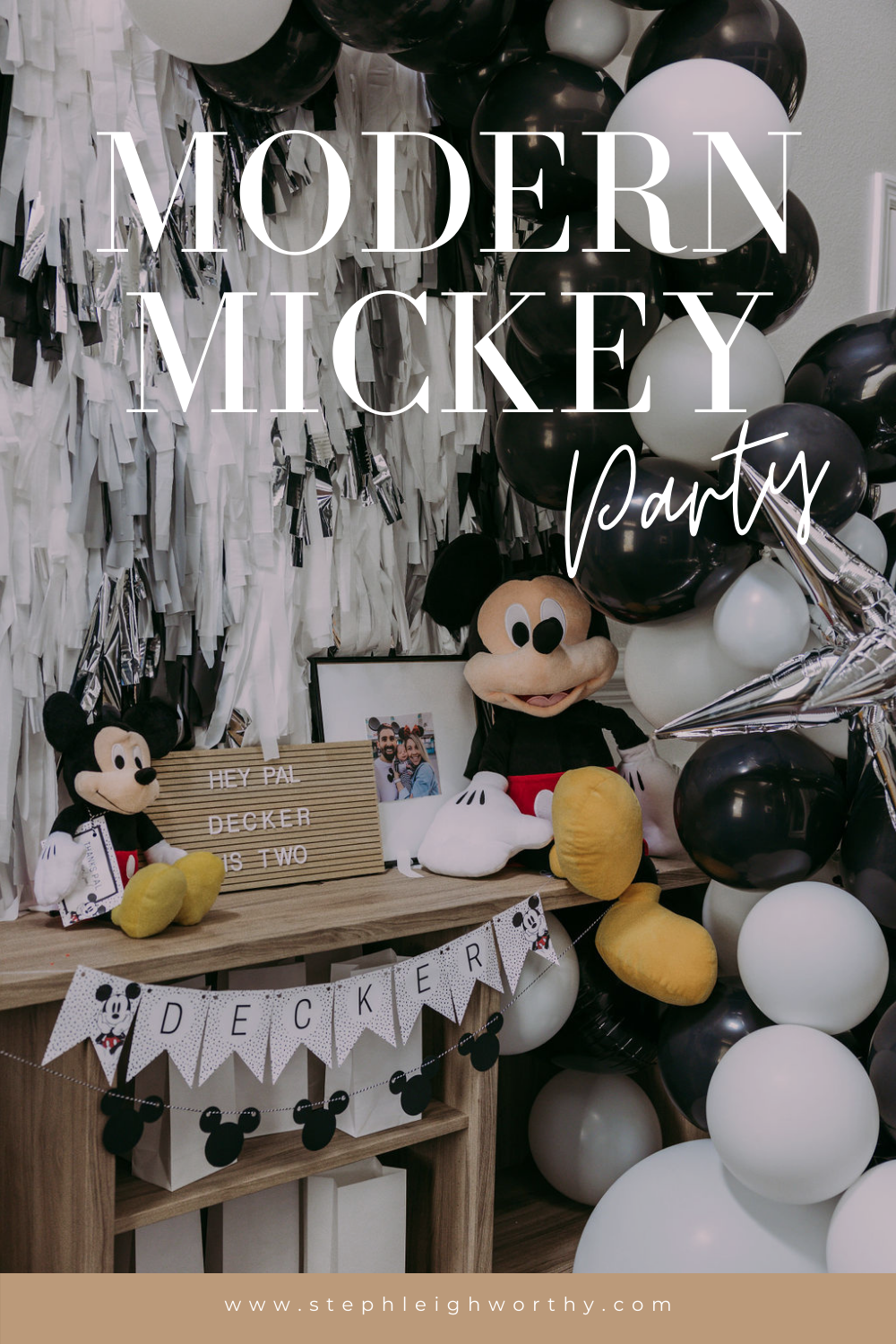 Simple Modern Mickey Mouse Birthday Napkins