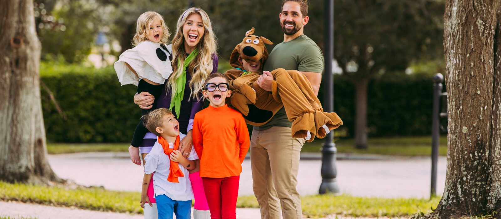Big Family Halloween Costume Ideas